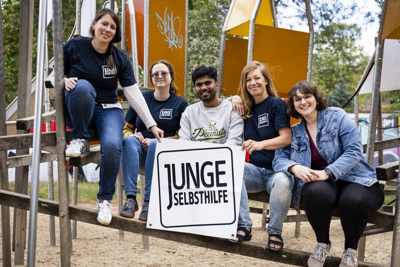 Support Groups in Berlin (SEKIS)